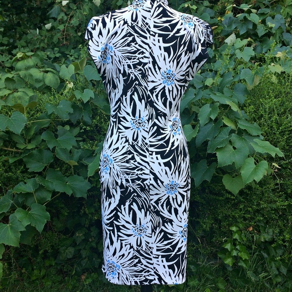 Kenneth Cole White and Black Floral Dress - Size Small - Picture 5 of 7